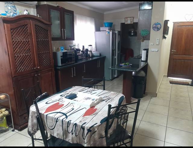 3 BEDROOM TOWNHOUSE FOR SALE IN WATERVAL EAST